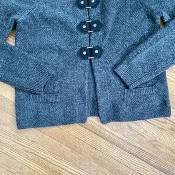 Cynthia Rowley Charcoal Gray Toggle Front Cardigan Sweater Size M - Picture 3 of 7